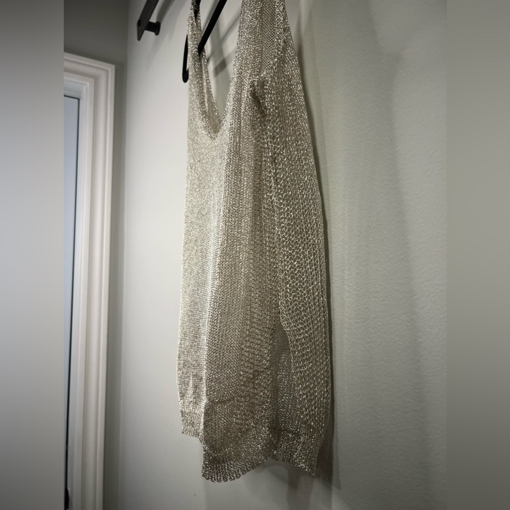 Forever 21 gold metal chain tank top w/ side slits, size medium. Great condition